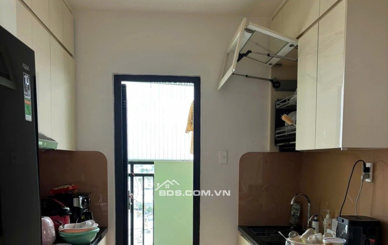 Chung cư Carillon 1, Hoàng Hoa Thám, TB: 70m2, 2p ngủ, ban công 12tr/th.