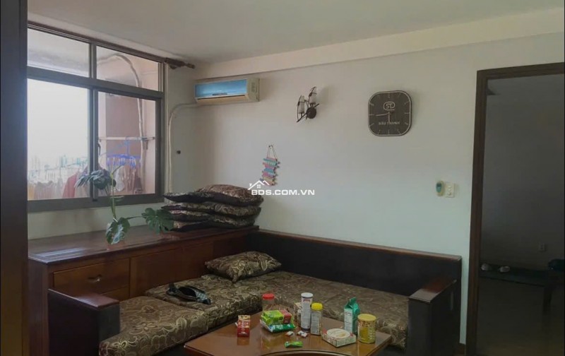 Chung cư Screc , P12, Q3, nội thất, 2p, 2wc, 85m2, giá 13tr/tháng