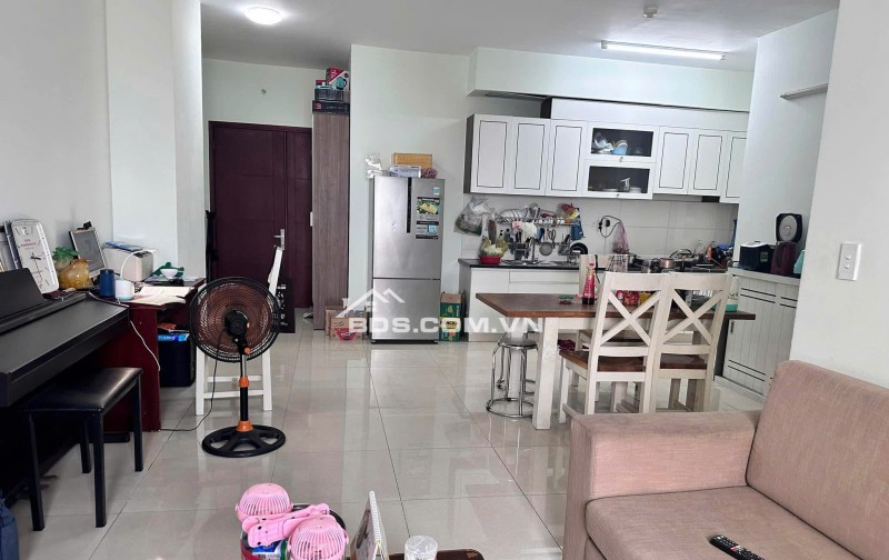 Chung cư Oriental Plaza, Âu Cơ, Tân Phú: 15tr/th, 110m2, 3pn, 3wc có nội thất.