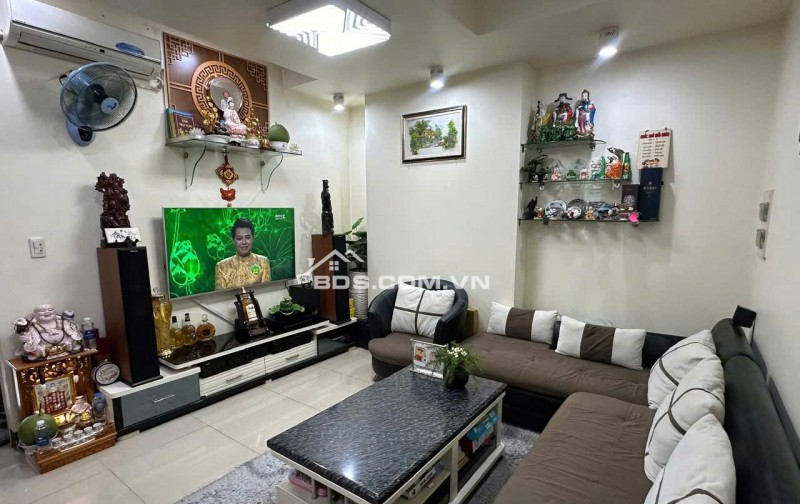 Chung cư Ruby Garden, Nguyễn Sỹ Sách, P15, Tân Bình, 82m2, 2PN, 2WC, 10tr/th.