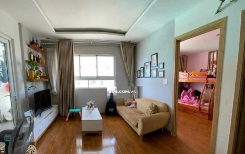 Chung cư 10A Trần Nhật Duật, Quận 1: 70m2, 2p ngủ, NT, 12tr/th, NT