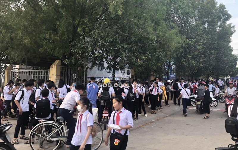 BÁN 2 SÀO 32X66=2112M2 SỔ RIÊNG, NGÀY KCN BECAMEX GIÁ 280TR
