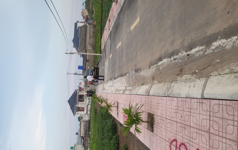 Cần bán nhanh lô đất gần ngay bãi tắm quất lâm