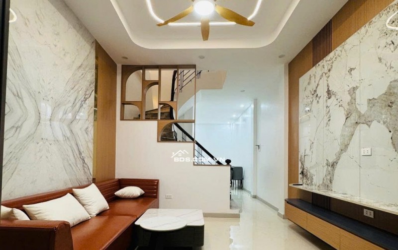 Phân Lô BCA - Gần Phố - Oto - 44m, 4 Tâng. Chỉ 13.2 Tỷ - Bùi Xương Trạch, Thanh Xuân.