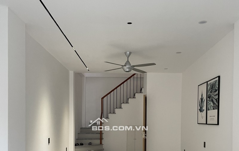 Bán nhà riêng 40m2*4T ô tô gần, thiết kế hiện đại, tại Ngọc Hồi, Thanh Trì giá chào: 5.x tỷ