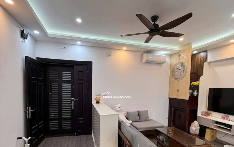 Chung cư Satra Eximland,Phan Đăng Lưu,Phú Nhuận:130m2,3p ngủ,2wc,NT, 23tr/th.