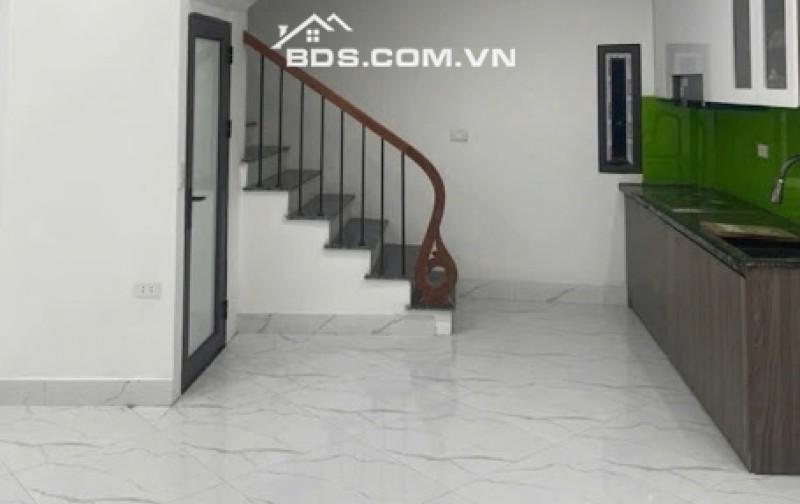 BÁN NHÀ 5 TẦNG TRUNG TÂM PHÚC LỢI, LONG BIÊN - VỊ TRÍ VÀNG, TIỆN ÍCH NGẬP TRÀN!