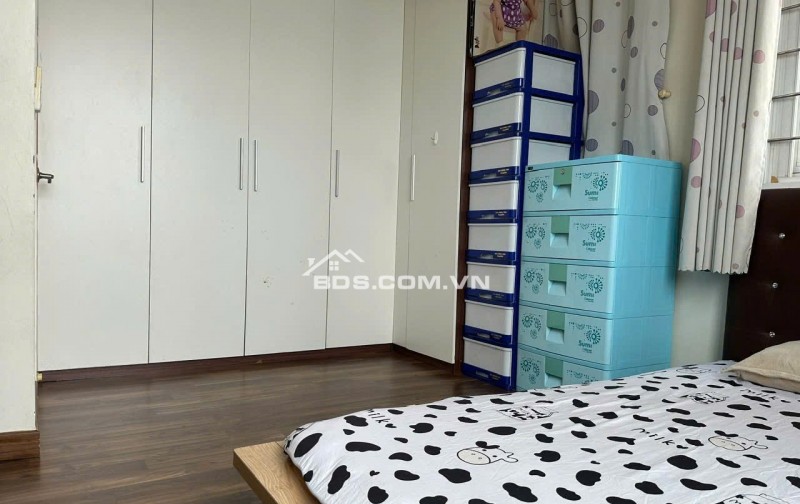 Chung cư Ruby Garden, Nguyễn Sỹ Sách, P15, Tân Bình, 82m2, 2PN, 2WC, 10tr/th.