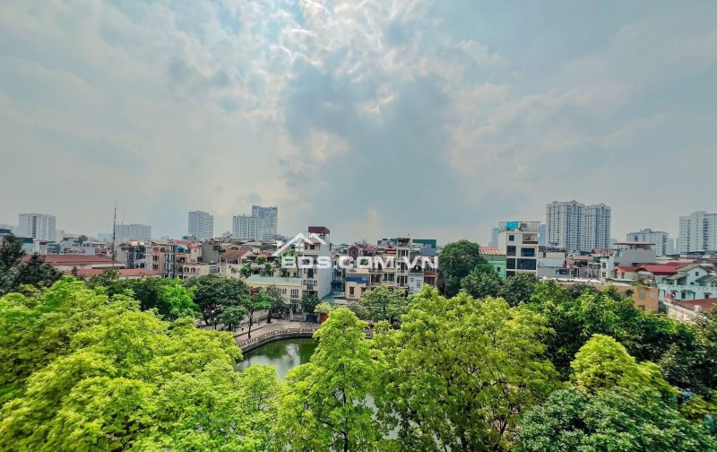 Liền kề VIP Lạc Long Quân - View Hồ – Ô tô vào nhà – 83m² x 6T, MT 5.5m – Thang máy