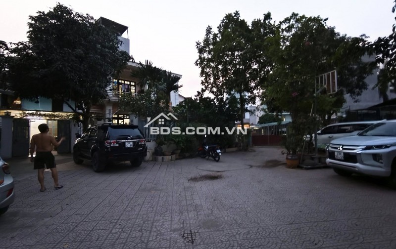 NGỌC THỤY 33 tỷ 170m BIỆT THỰ VIEW HỒ,VỈA HÈ Ô TÔ,LONG BIÊN HÀ NỘI