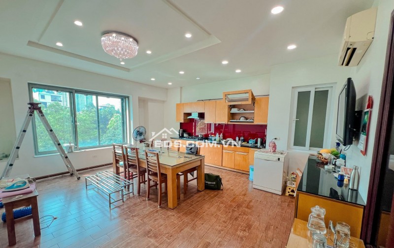 Liền kề VIP Lạc Long Quân - View Hồ – Ô tô vào nhà – 83m² x 6T, MT 5.5m – Thang máy