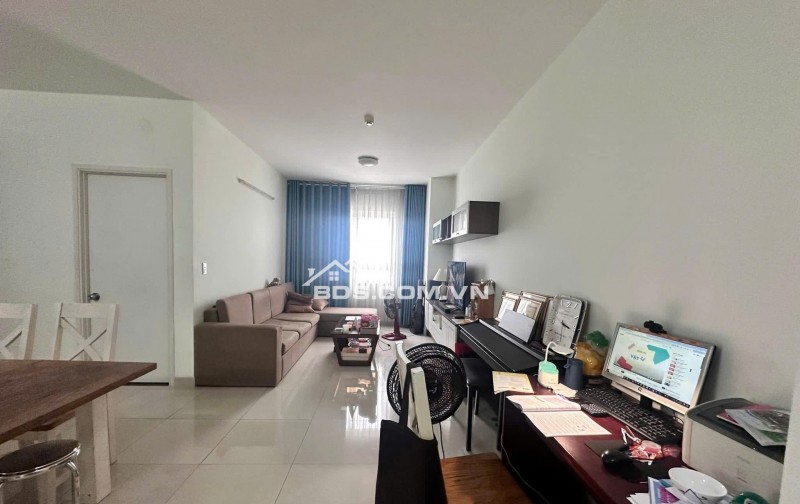 Chung cư Oriental Plaza, Âu Cơ, Tân Phú: 15tr/th, 110m2, 3pn, 3wc có nội thất.