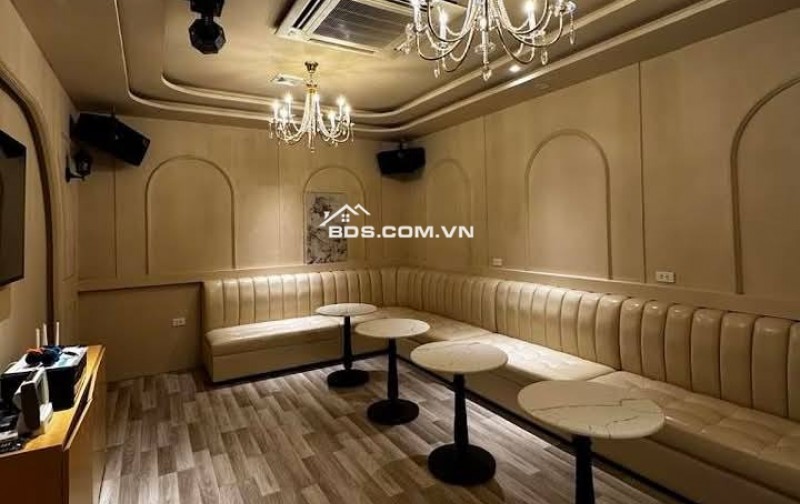 Nhà Đẹp Mặt Phố Kinh Doanh Linh Lang, Ba Đình  100m, 6 tầng, mt 4.5m, giá 62 tỷ