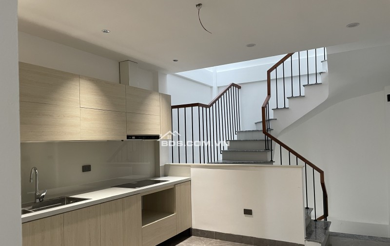 Bán nhà riêng 40m2*4T ô tô gần, thiết kế hiện đại, tại Ngọc Hồi, Thanh Trì giá chào: 5.x tỷ