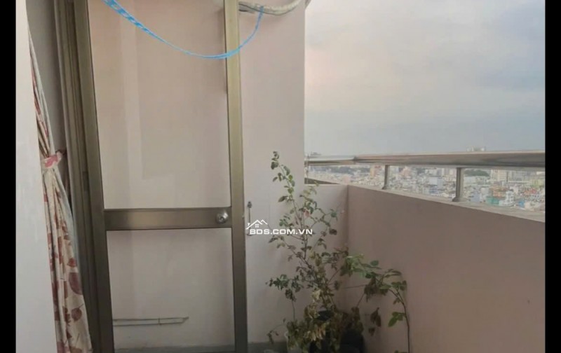 Chung cư Screc , P12, Q3, nội thất, 2p, 2wc, 85m2, giá 13tr/tháng