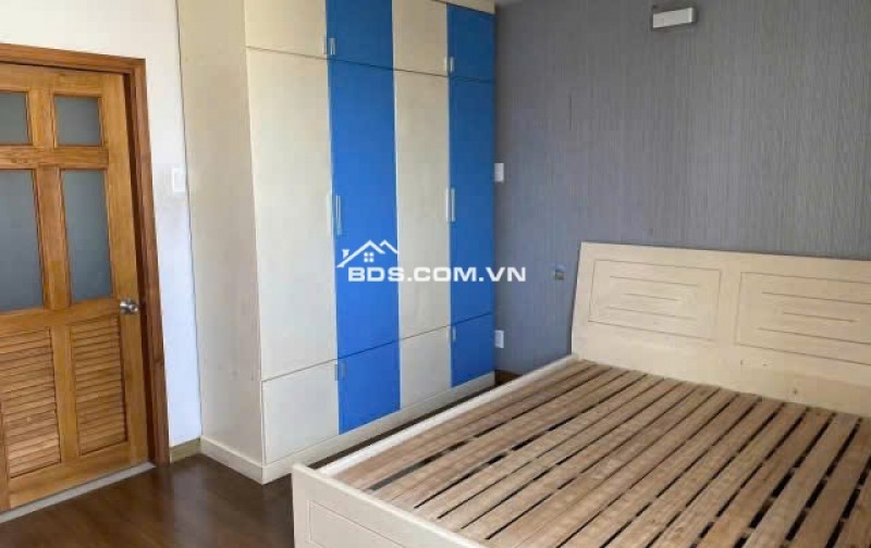 Chung cư Screc , P12, Q3, CĂN GÓC , 2p, 2wc, 85m2, giá 13tr/tháng