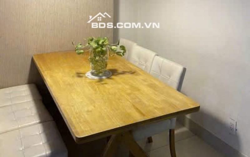 Chung cư Screc , P12, Q3, CĂN GÓC , 2p, 2wc, 85m2, giá 13tr/tháng