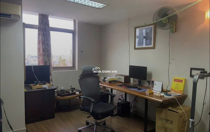 Chung cư Screc , P12, Q3, nội thất, 2p, 2wc, 85m2, giá 13tr/tháng