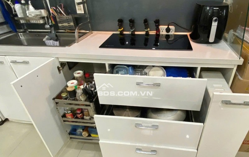 Chung cư Ruby Garden, Nguyễn Sỹ Sách, P15, Tân Bình, 82m2, 2PN, 2WC, 10tr/th.