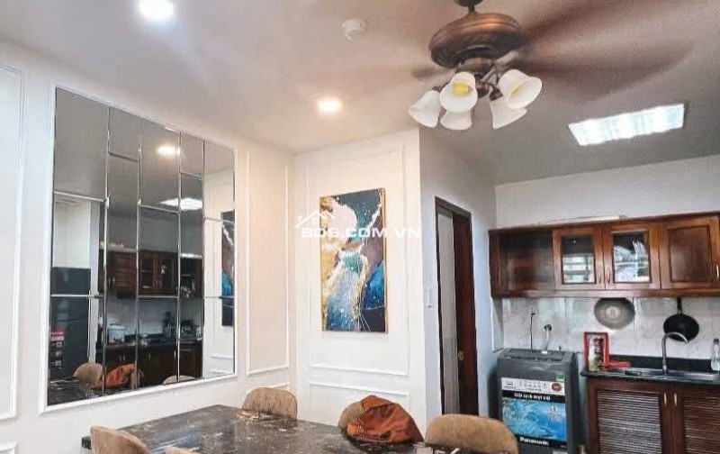 Cần tiền Bán gấp căn hộ : HAGL3 (new saigon) 2PN-2WC - DT: 100m2