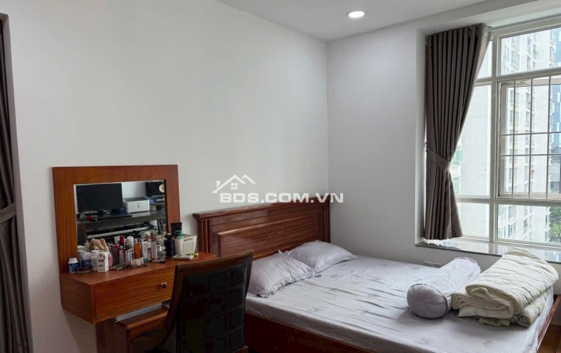 Bán căn hộ New Saigon HAGL3, Nhà đẹp 3PN 126m², full nội thất, giá chỉ 4,050 tỷ