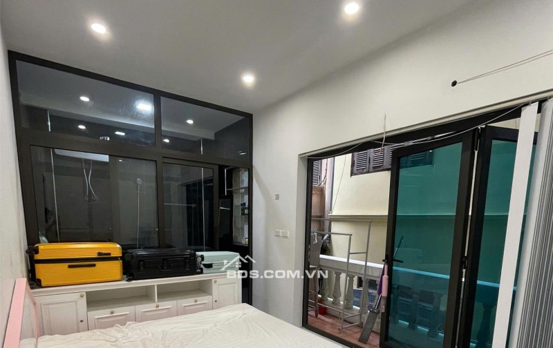 CHÍNH CHỦ BÁN NHÀ THỤY KHUÊ - TÂY HỒ  – CÁCH HỒ TÂY CHỈ 100M
