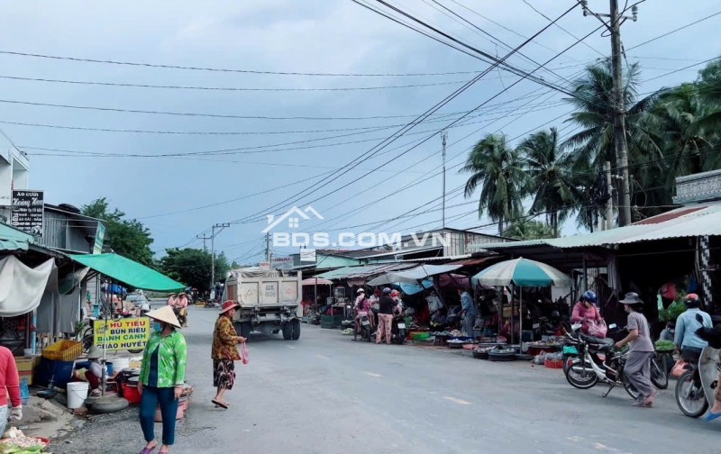 CẦN BÁN 1025M2 ĐẤT SHR NGAY KHU CÔNG NGHIỆP CÔNG NHÂN LÀM VIỆC ĐÔNG. GIÁ 190TR