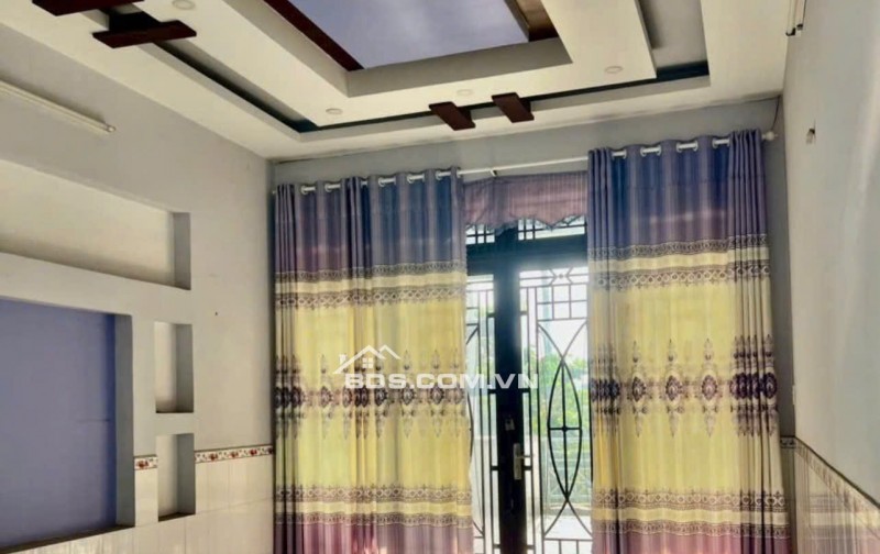 Bán gấp cái nhà 1 lầu ở gần THCS Tân Phú Trung Củ Chi dt 146m2 665 TRIỆU, Sổ hồng riêng sang tên.
