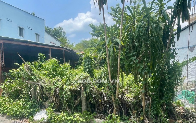 Bán Nền DT: 7,54 (nỡ hậu 7,73) x 19 = 143,9m2 Full Thổ Cư Hẻm 9 Võ Văn Kiệt