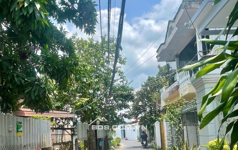 Bán Nền DT: 7,54 (nỡ hậu 7,73) x 19 = 143,9m2 Full Thổ Cư Hẻm 9 Võ Văn Kiệt