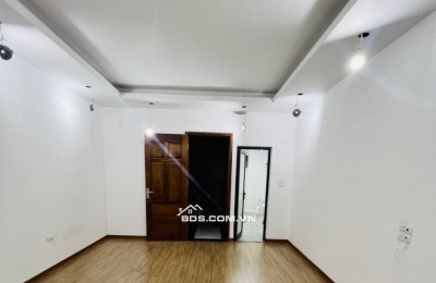 BÁN NHÀ 5 TẦNG MẶT PHỐ, KINH DOANH ĐỈNH, VỪA Ở VỪA CHO THUÊ  – 0922565668