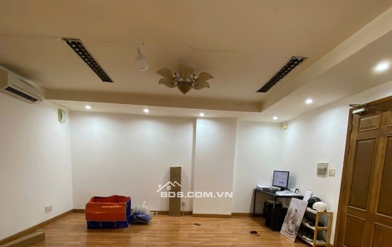 Chung cư Bầu Cát 2, Tân Bình, 110m2, 3PN, 2WC, Nt cơ bản, 12tr/tháng.