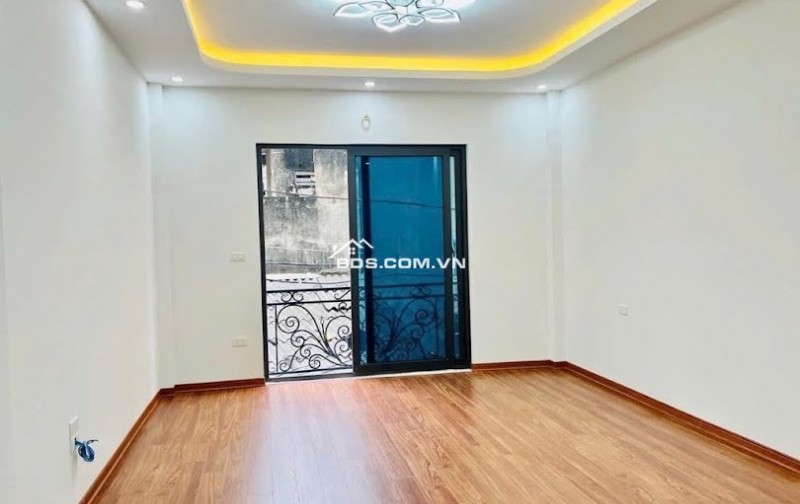 BÁN NHÀ 5 TẦNG TRUNG TÂM PHÚC LỢI, LONG BIÊN - VỊ TRÍ VÀNG, TIỆN ÍCH NGẬP TRÀN!