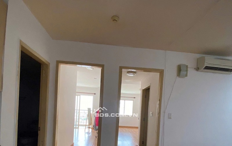 Chung cư Bầu Cát 2, Tân Bình, 110m2, 3PN, 2WC, Nt cơ bản, 12tr/tháng.