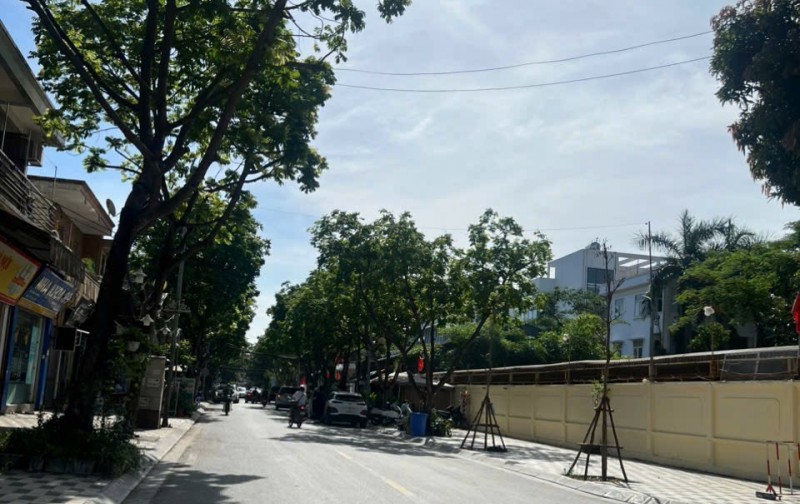 Bán mảnh đất 40m, mặt tiền 7m, giá 7.8 tỷ cực hiếm!