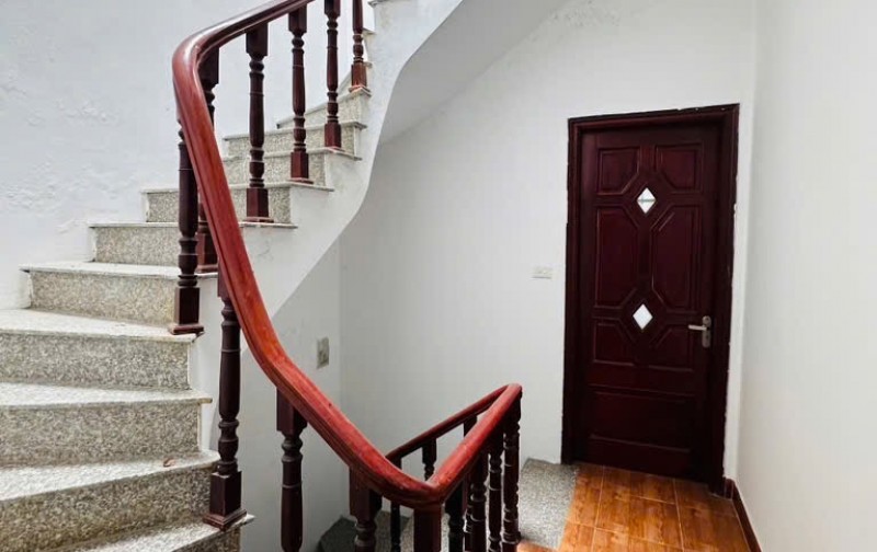 Hót quá nhỉ 8 tỷ có ngay 43m, 5 tầng, Xuân La, Tây Hồ!