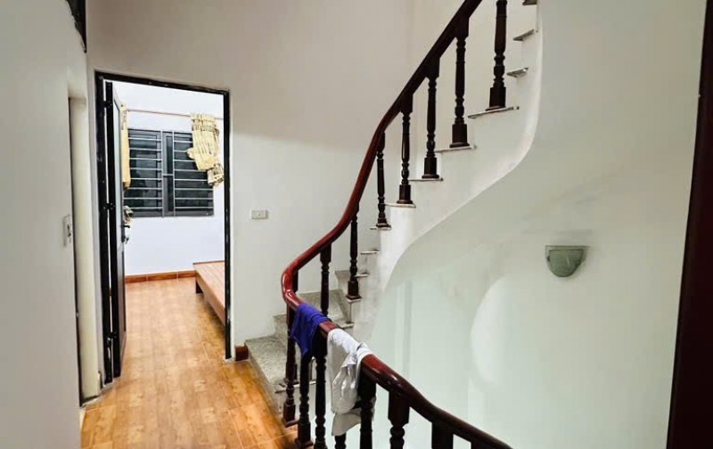 Hót quá nhỉ 8 tỷ có ngay 43m, 5 tầng, Xuân La, Tây Hồ!