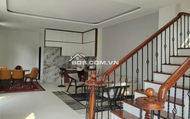 Nhà đẹp 2 mặt tiền đắc địa sát đường Lê Đại Hành, Q.Cẩm Lệ, TP. Đà Nẵng