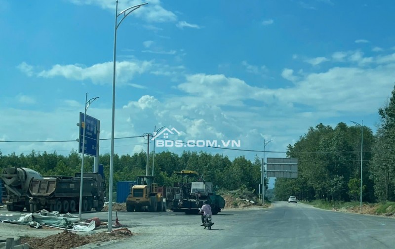 Bán lô đất mặt tiền gần cầu nối nút giao cao tốc Dầu Dây - Phan Thiết