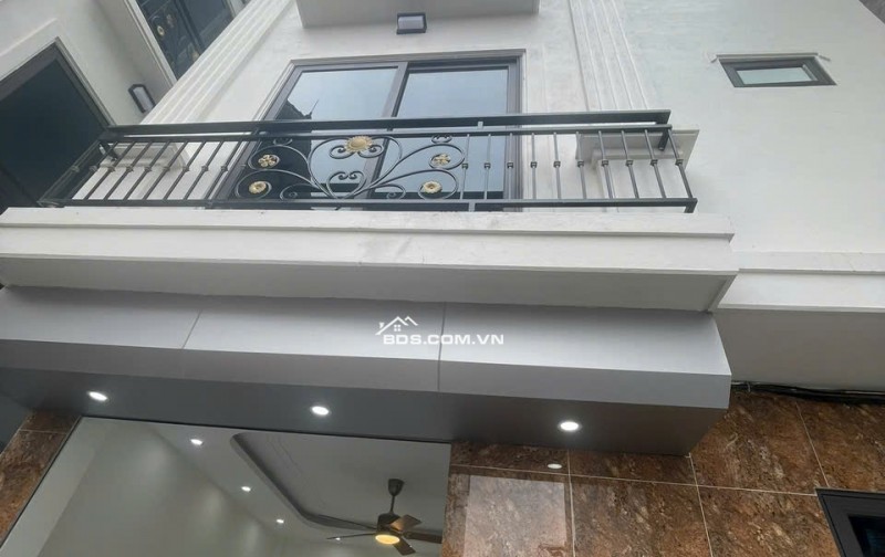 NHÀ 5T - NGÕ Ô TÔ - GẦN QL6 / CÂY XĂNG ĐỒNG MAI - MẶT TIỀN THÔNG THOÁNG