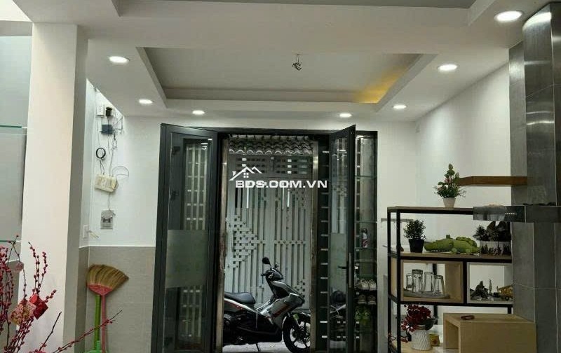 Lê Văn Sỹ, 4 tầng BTCT - 37m2 - 5,95Tỷ TL