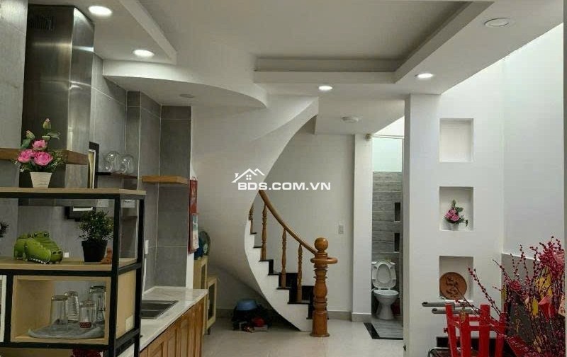 Lê Văn Sỹ, 4 tầng BTCT - 37m2 - 5,95Tỷ TL