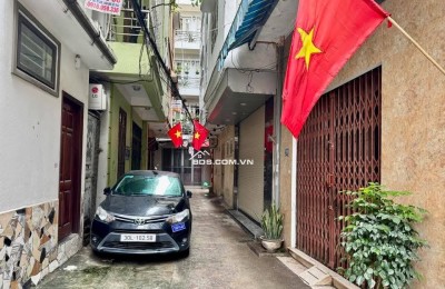 Nhà Đẹp Ô Tô Ngủ Trong Nhà, Đường Hoàng Mai 42m, 5 tầng, mt 4.2m, giá 15.2 tỷ
