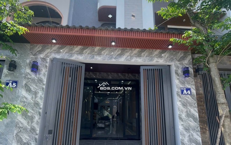 Nhà lầu 168m2, Cách KCN Cầu Tràm 4p chạy xe