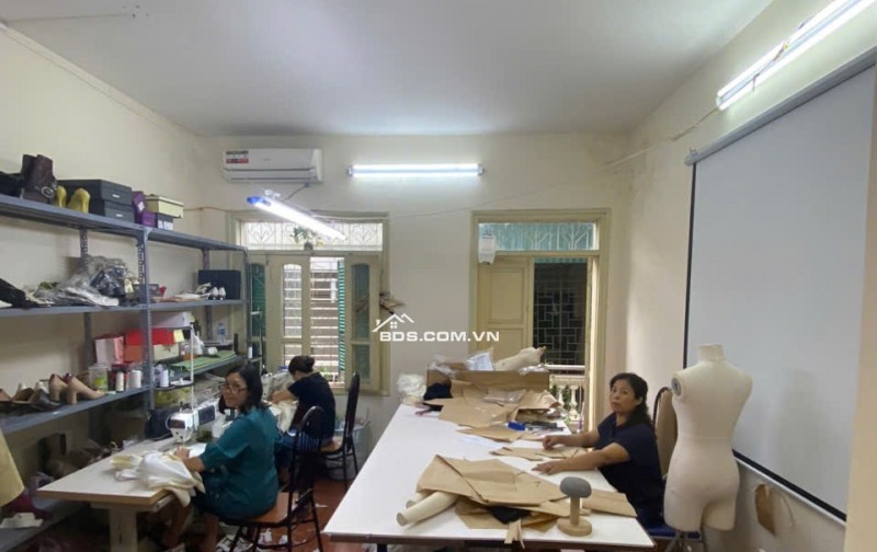 Cho thuê nhà 4 tầng tại Ngõ 84 Ngọc Khánh, Ba Đình. Kinh doanh hoặc CHDV. Chỉ 12tr