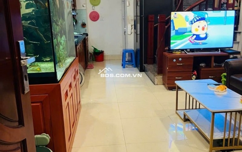 BÁN NHÀ 5 TẦNG, NGÕ RỘNG, TRUNG TÂM THẠCH BÀN – FULL NỘI THẤT – CHỈ 4.XX TỶ