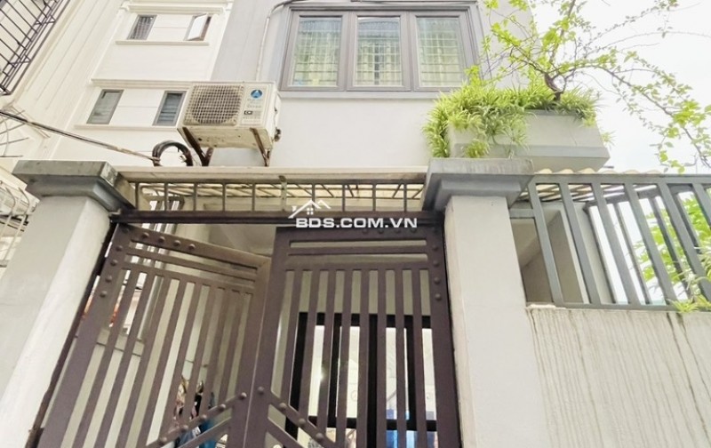 BÁN NHÀ MÁT MẺ – LỘC PHÁT – GIÁ RẺ BẤT NGỜ GẦN AEON LONG BIÊN – CHỈ 10 PHÚT SANG PHỐ CỔ