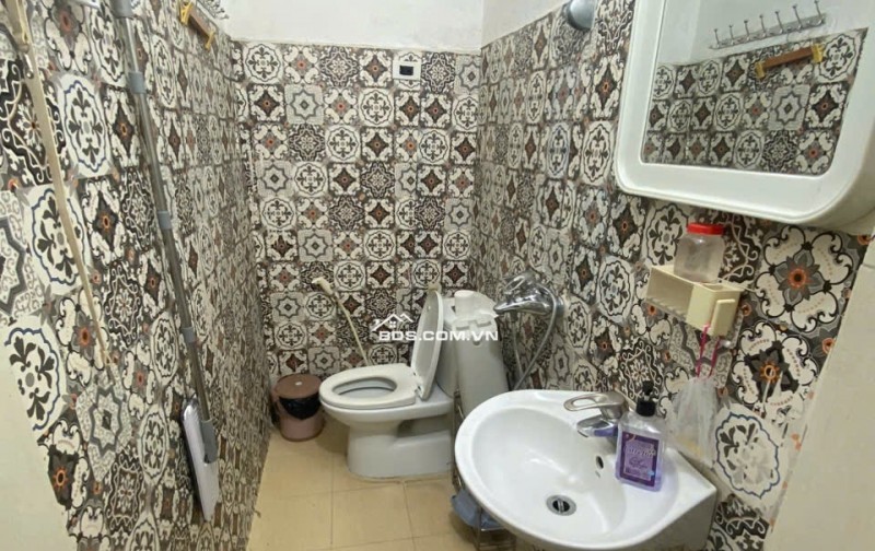 Cho thuê nhà 4 tầng tại Ngõ 84 Ngọc Khánh, Ba Đình. Kinh doanh hoặc CHDV. Chỉ 12tr