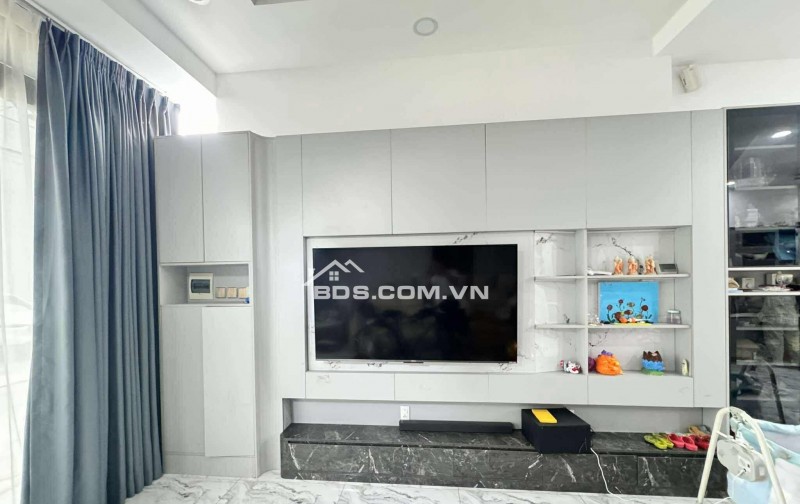 Bán nhà 50m² KDC Đào Tông Nguyên, giá 6.15 tỷ, giáp Q.7, sổ hồng riêng
