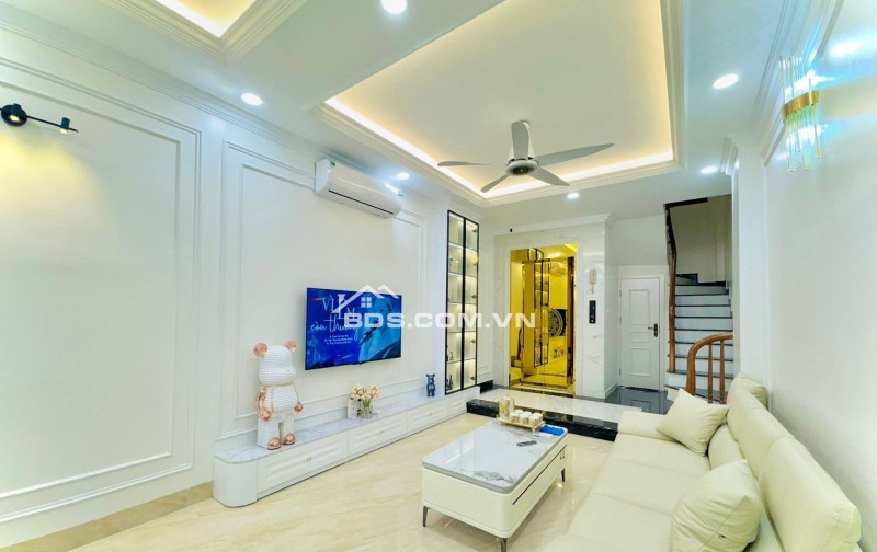 Nhà Đẹp Ngõ Ô TÔ Dương Văn Bé, Hai Bà Trưng 38 m, 6 tầng, mt 3.5m, giá 13.5 tỷ